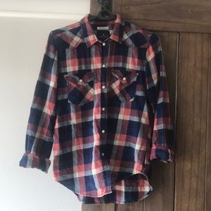 3/$20 American eagle boyfriend plaid pearl button